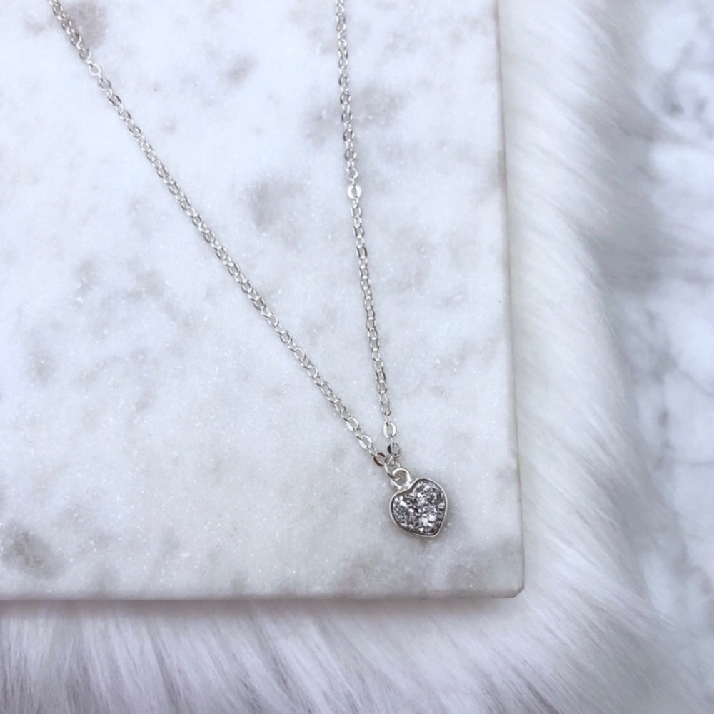 🎉13XHP🎉 Silver Druzy Heart Necklaces - Picture 2 of 7